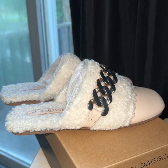 Kelsey Dagger Brooklyn Faux Shearling Slipper - Picture 5 of 8